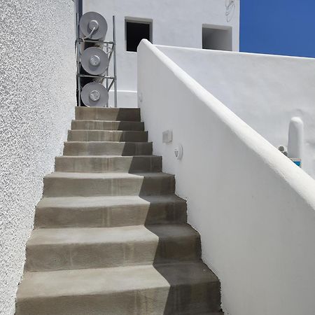 Central Santorini Serenity Rooms Fíra Kültér fotó